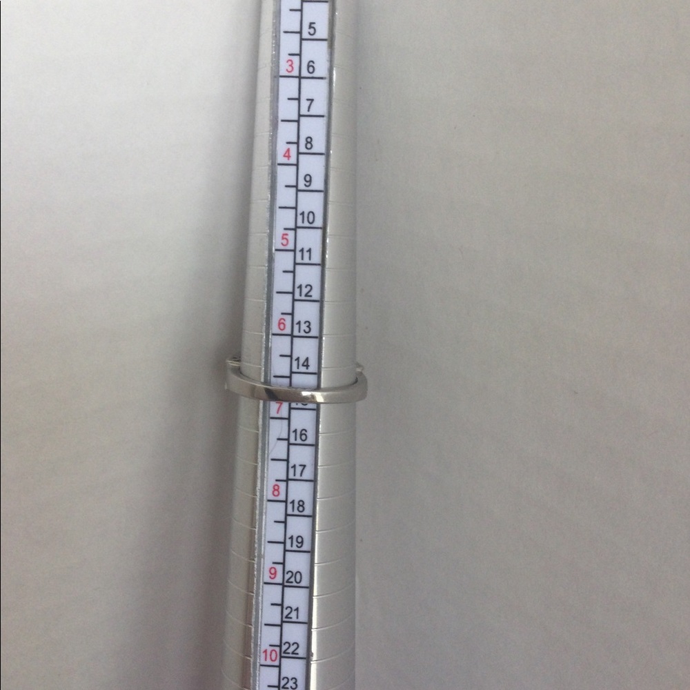 14k White Gold Tanzanite Ring - Picture 3 of 6